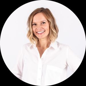 Meet your Posher, Eva